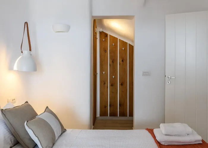 Angelika/pink Pelikan By The Вилла *